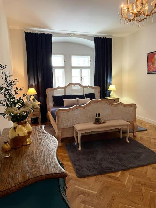 Historical Zaffir House - Market Square Levoča Extérieur photo