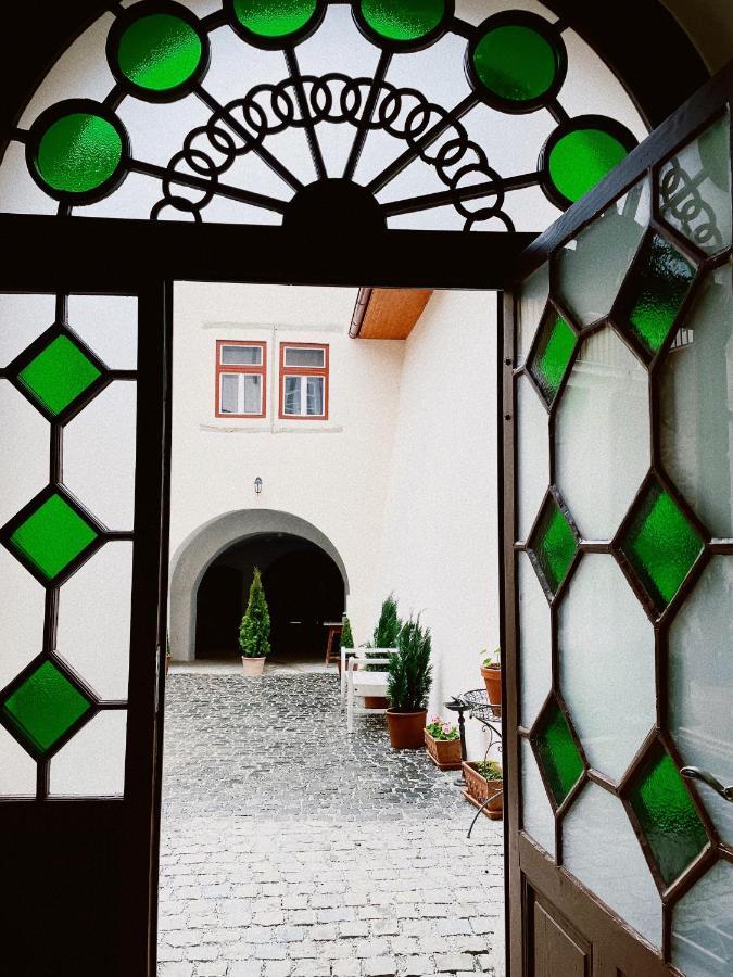 Historical Zaffir House - Market Square Levoča Extérieur photo