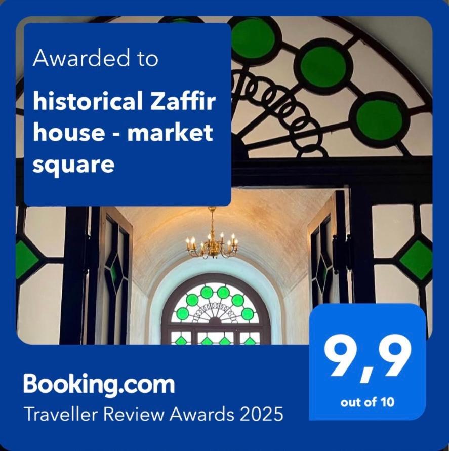 Historical Zaffir House - Market Square Levoča Extérieur photo